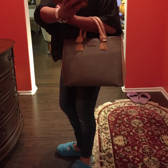 ❤️SOLD❤️Charles Jourdan Paris Leather Satchel Bag - Picture 4 of 5