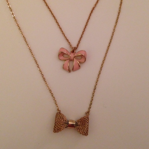 Bow necklaces