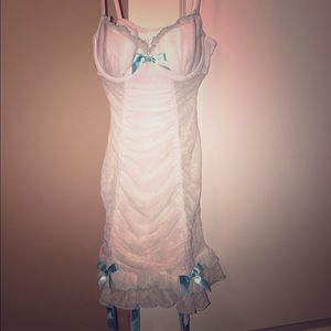 Victoria's Secret Bridal Lingerie 34B