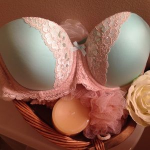 Victoria's Secret Dream Angels bra