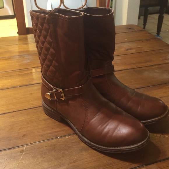 Tan boots