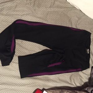 New Balance Leggings with purple stripe