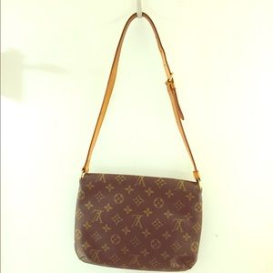 Louis Vuitton arthritic purse
