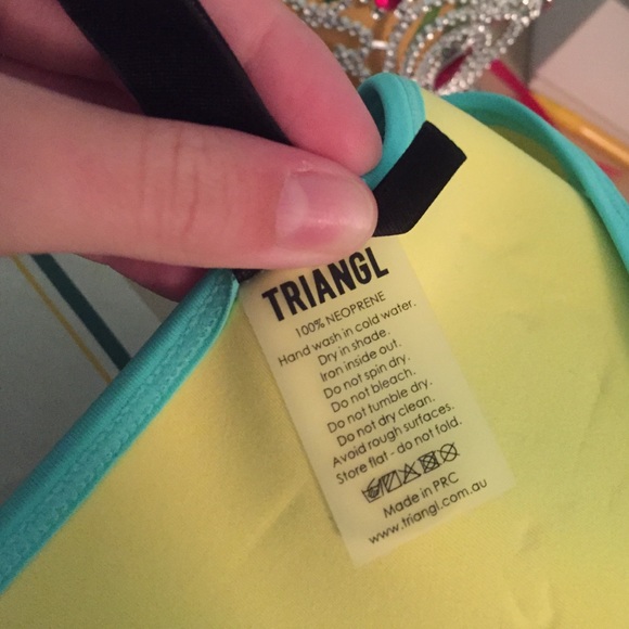 Authentic - Picture 4 of 4