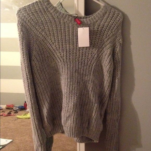 Grey sweater