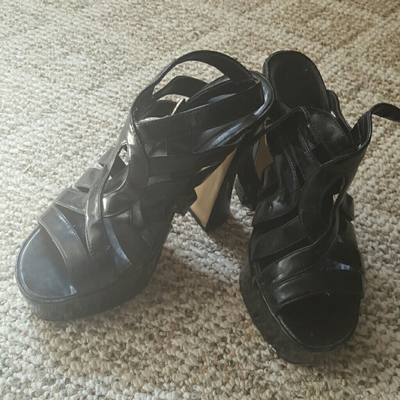 Shoes - Picture 2 of 2