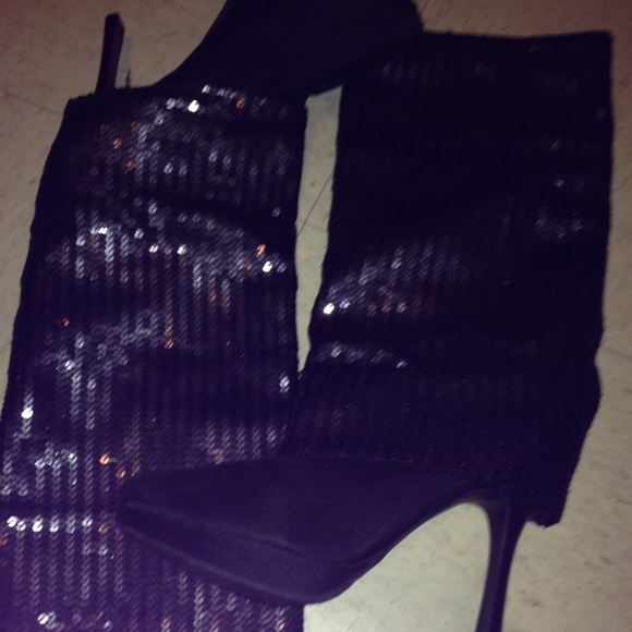 Brand new Sequin pointed toe boots💃🏽 - Picture 2 of 4