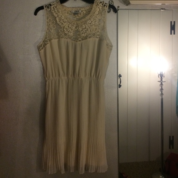 White Collared Dress Large Only Worn Once