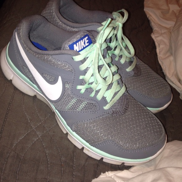 Mint & grey Nike shoes