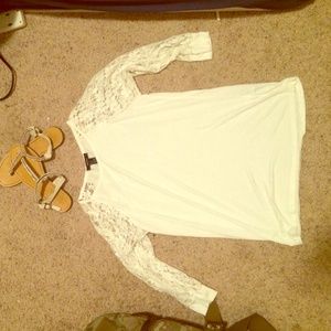 White laced shelve; white; forever 21