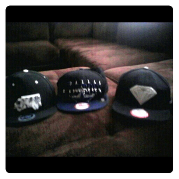 Snapbacks!!
