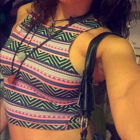 Patterned crop top - Picture 2 of 2