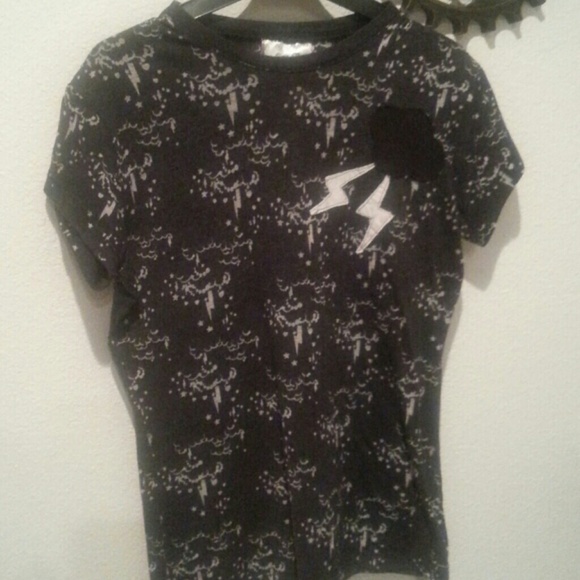 Cute fitter tee.