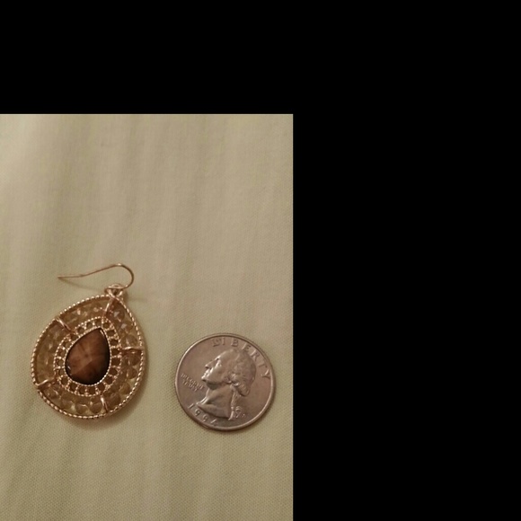 Tiger's eye pendant earrings - Picture 2 of 2