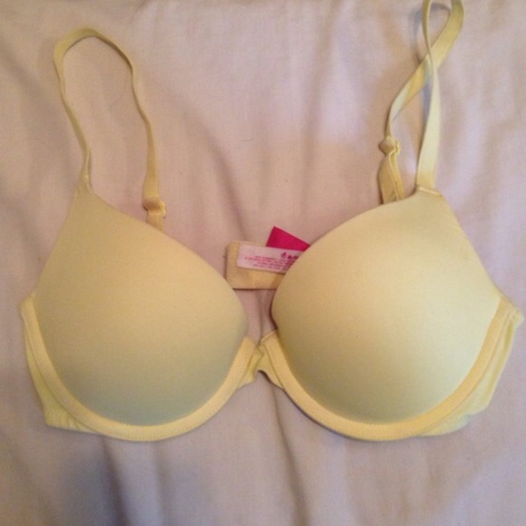 Victoria's Secret pink wear everywhere push-up bra