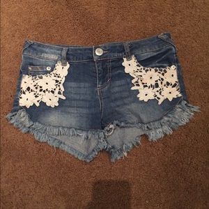 Lace trim festival shorts