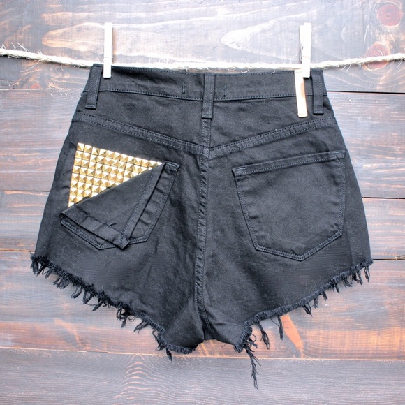 High wasted black shorts w/ gold studded pocket