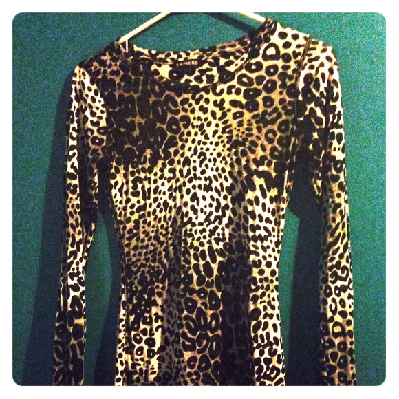 Express XS Black and white leopard LS top