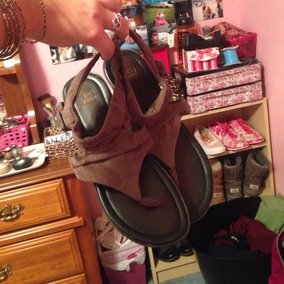 Sandals - Picture 2 of 2