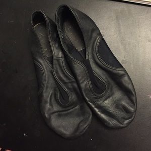 Cappezio Black Leather Jazz Shoes