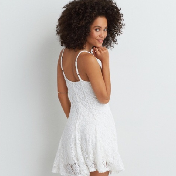 White lace dress - Picture 2 of 4