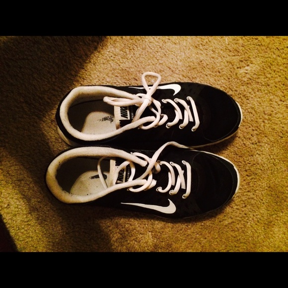 Nike free runs