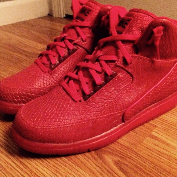 LV belt serial # and Nike air pythons - Picture 3 of 4