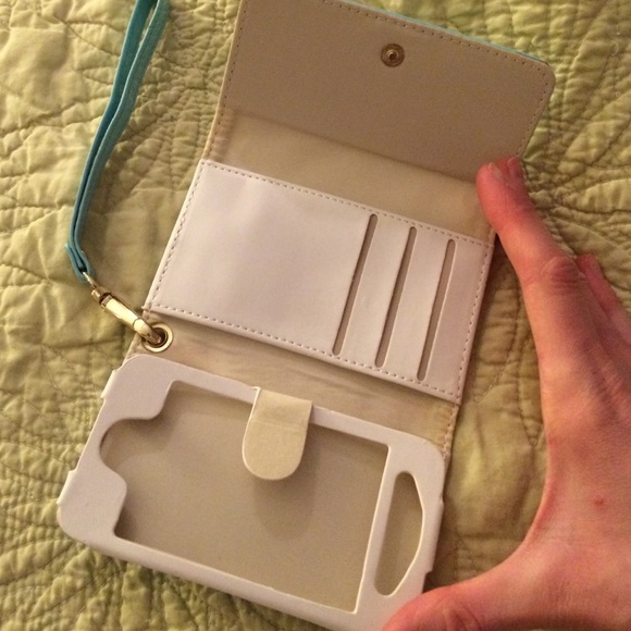 Kate spade wristlet - Picture 2 of 4