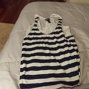 Navy/white tanktop