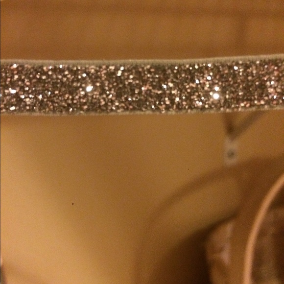 Infant tiara headband - Picture 3 of 3