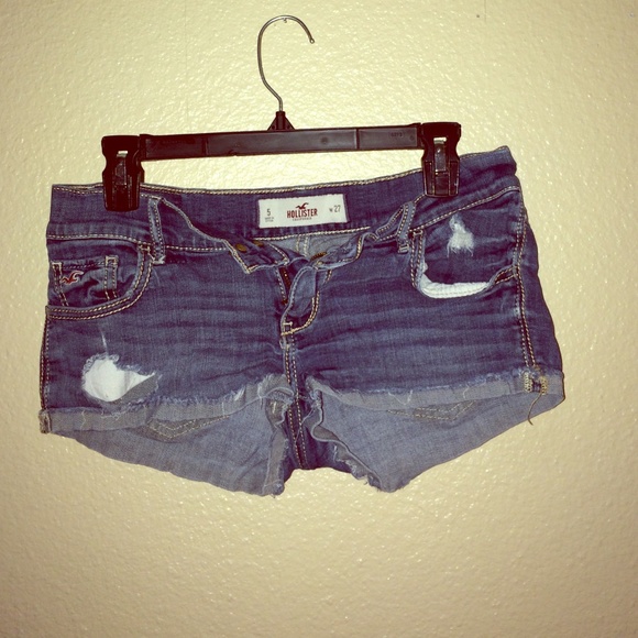 Very stylish Hollister shorts! (w27/5)