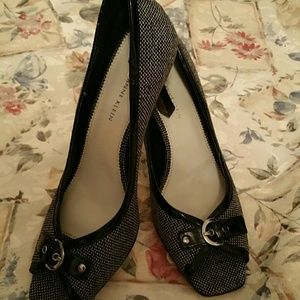 Black and white anne Klein shoes