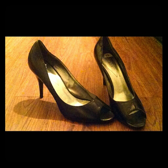 Guess peeptoe heels