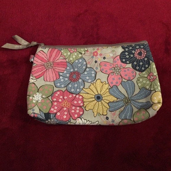 31 gifts zipper pouch