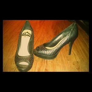 Hot item! Textured and sassy heels.