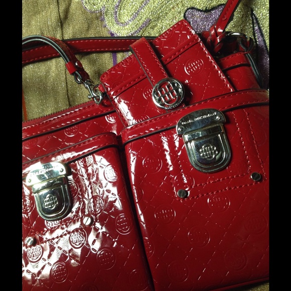 Gorgeous Red Patent Dana Buchman Messenger Bag - Picture 4 of 4