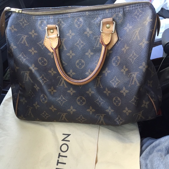 Louis Vuitton Speedy 30