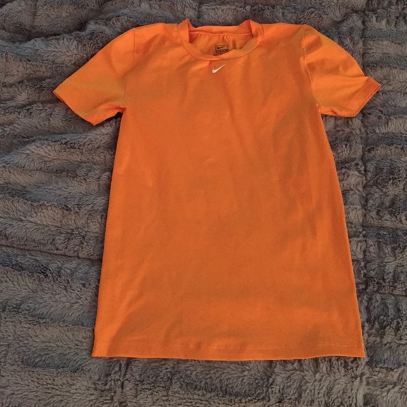 5 for $25! Nike Dry-Fit Workout Top