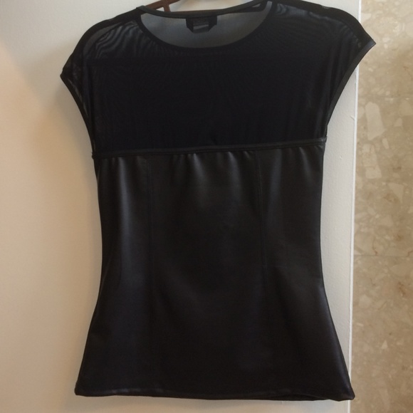 Brand new top from bebe - Picture 3 of 3