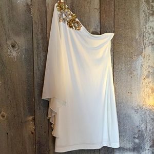 One shoulder dress