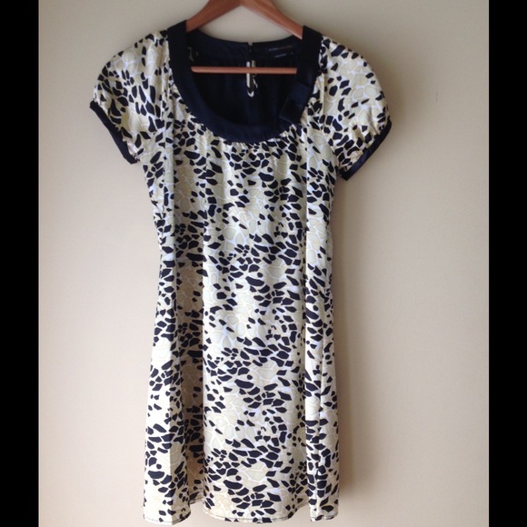 BCBG MaxAzria Cap Sleeve Dress