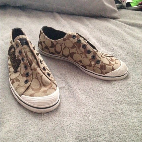 Brown coach shoes! SIZE 81/2