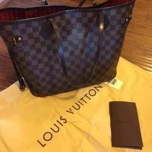 Neverfull pm medium size Louis Vuitton handbag!