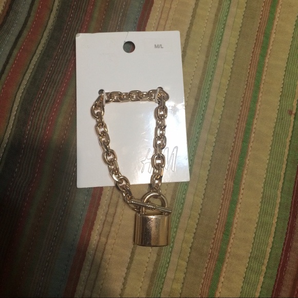Bracelet