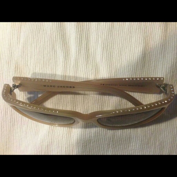 Marc Jacobs Sunglasses - Picture 3 of 4