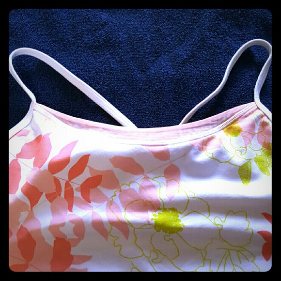 Lululemon power y tank size 8