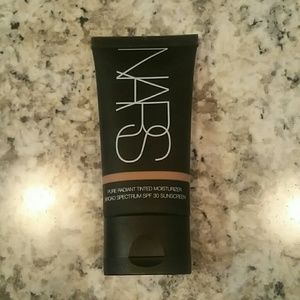 Nars tinted moisturizer : seychelles