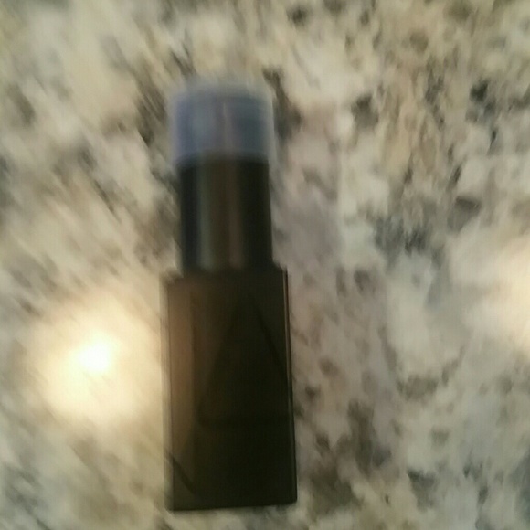 SOLD Nars Audacious Lipstick : Kelly - Picture 2 of 2