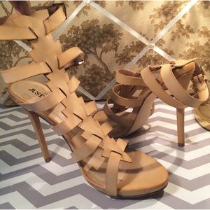 JustFab|Tan Strappy Open-toe Heel