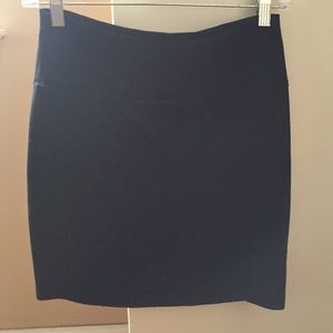 Decree black pencil skirt